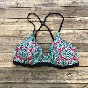 Athleta Printed Underwire Bikini Top Size 32 D/DD